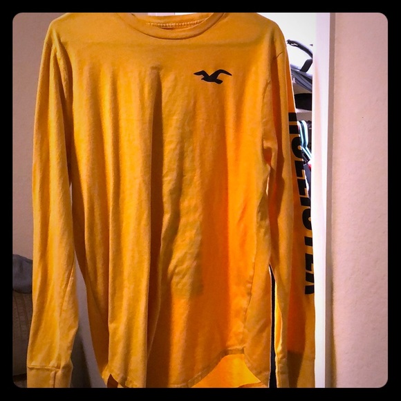 Large hollister long sleeve - Picture 1 of 2
